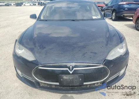 2014 Tesla Model S из США, поврежденный, VIN 5YJSA1H19EFP35173